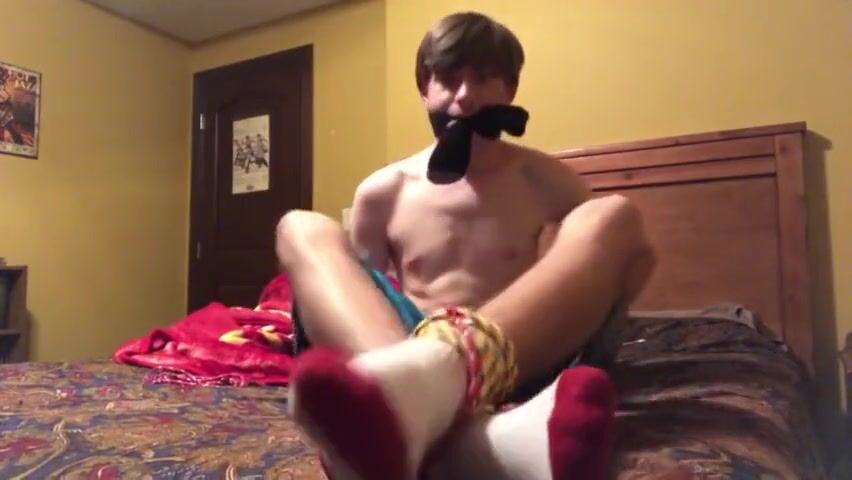 18yo hogtied shorts and isu socks
