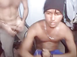 3 str8t guys webcam 3 hours and no cum! wtf