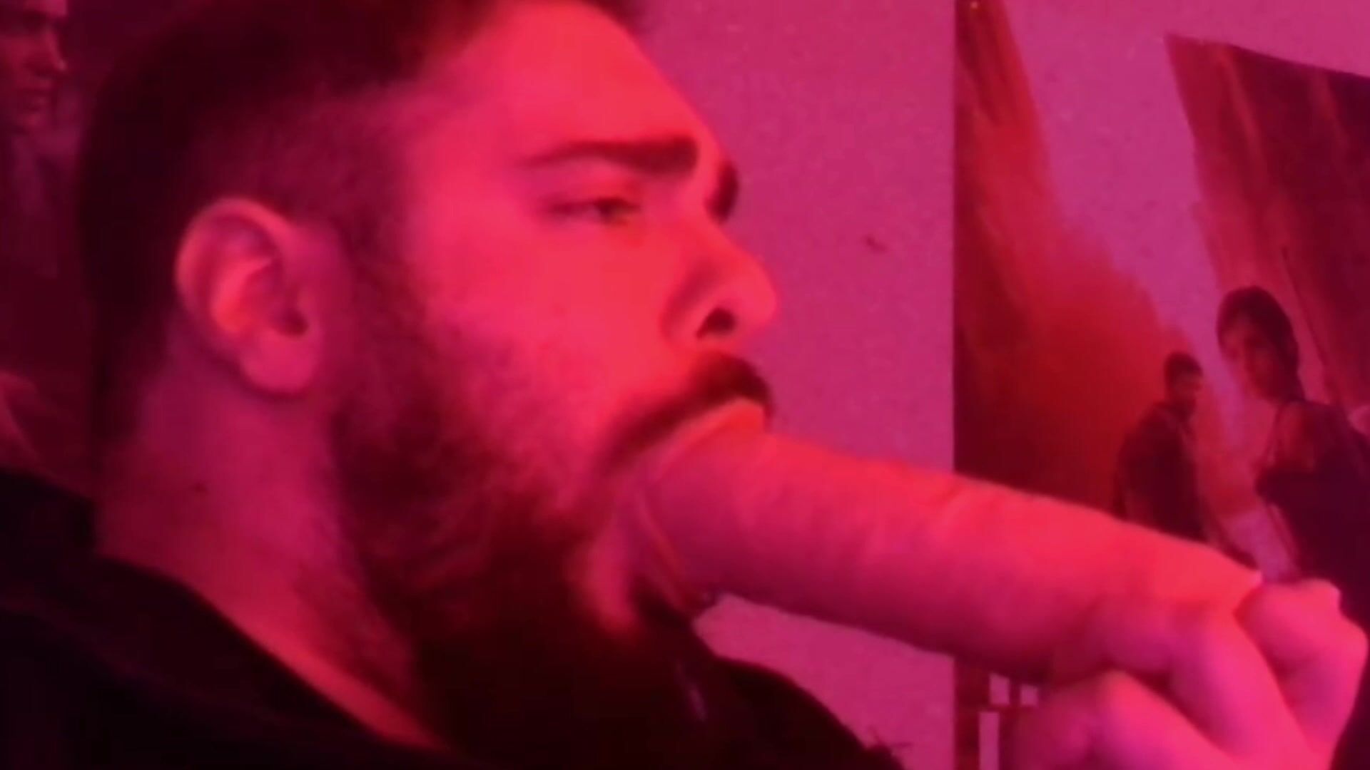 NikkiBl0w