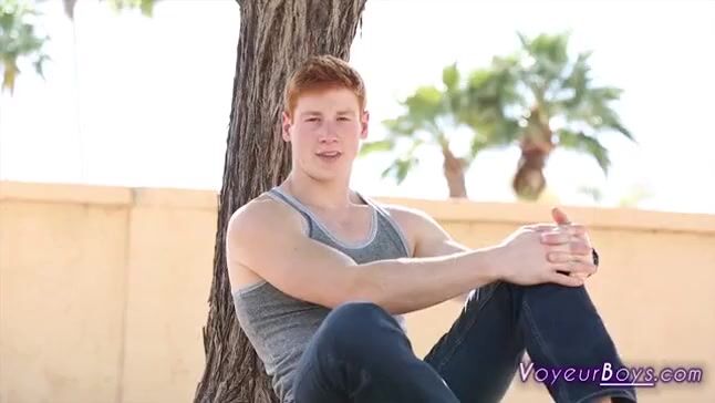 Ginger hunk jerks his hard cock