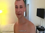 Süßer junge ohne kondom für geld gefickt - aa-video