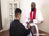 性感拉丁男孩接受黑人巨根跨种族 - 同志色情