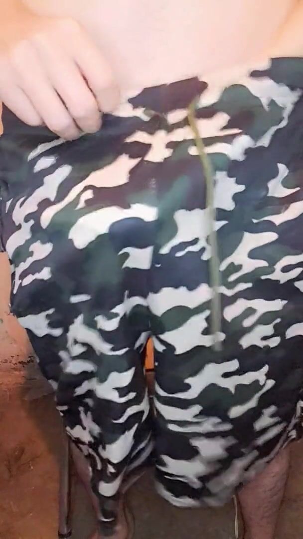 Alone at home he masturbates when daddy's away
