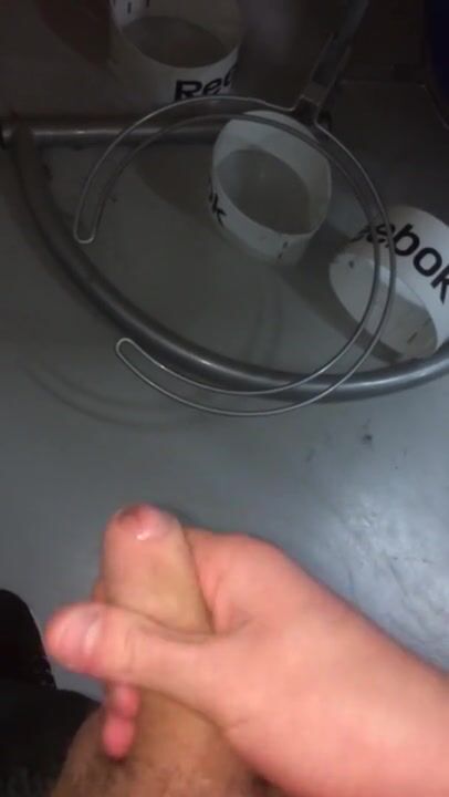 [abx][2][091] - public masterbation in gym store room, huge load
