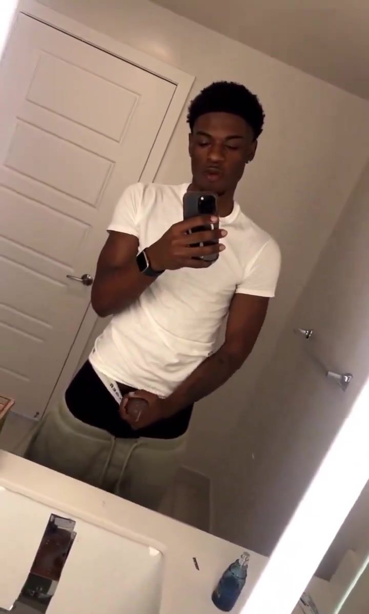 Amateur black boy wanks with hot cumshot 4