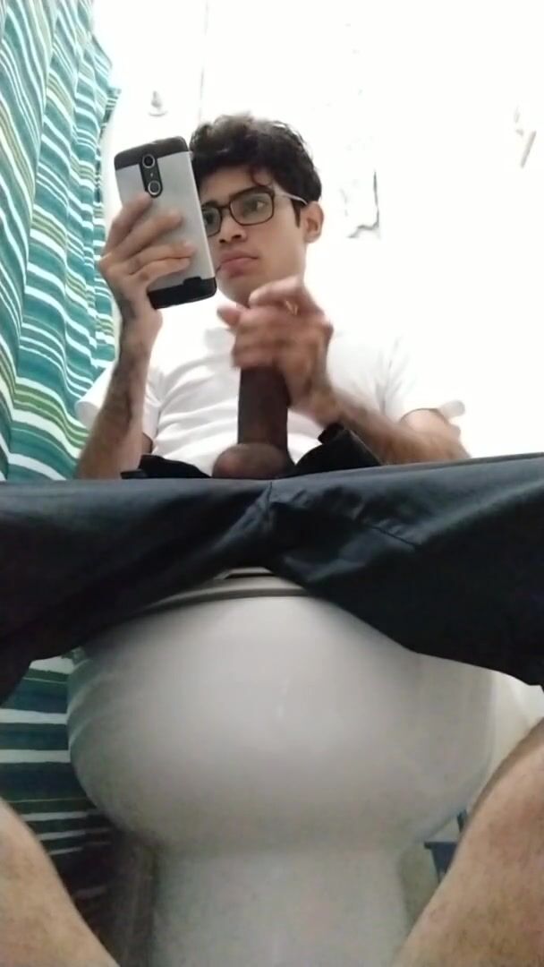Paja nocturna con clips abx en el móvil