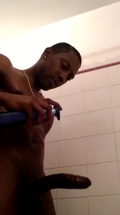 Clips de branlette sous la douche torride