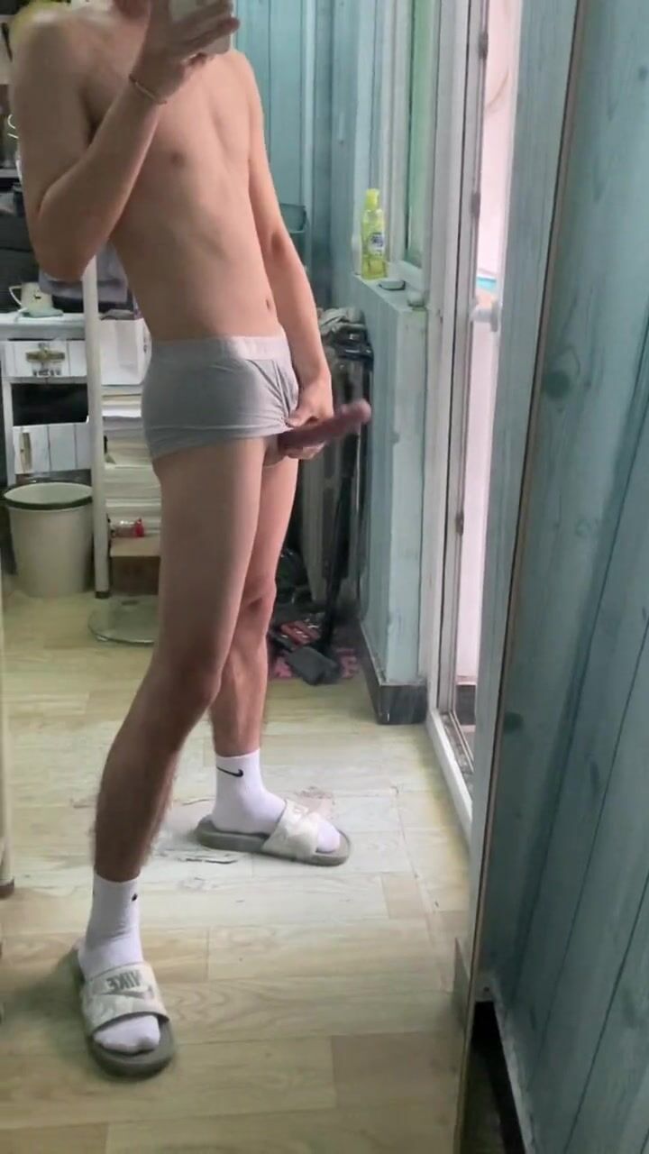 Nice teen wanking 26