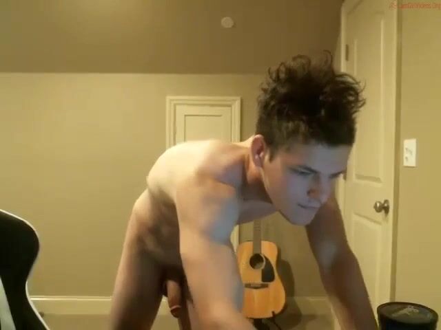 Zufälliger twink-orgasmus-porno