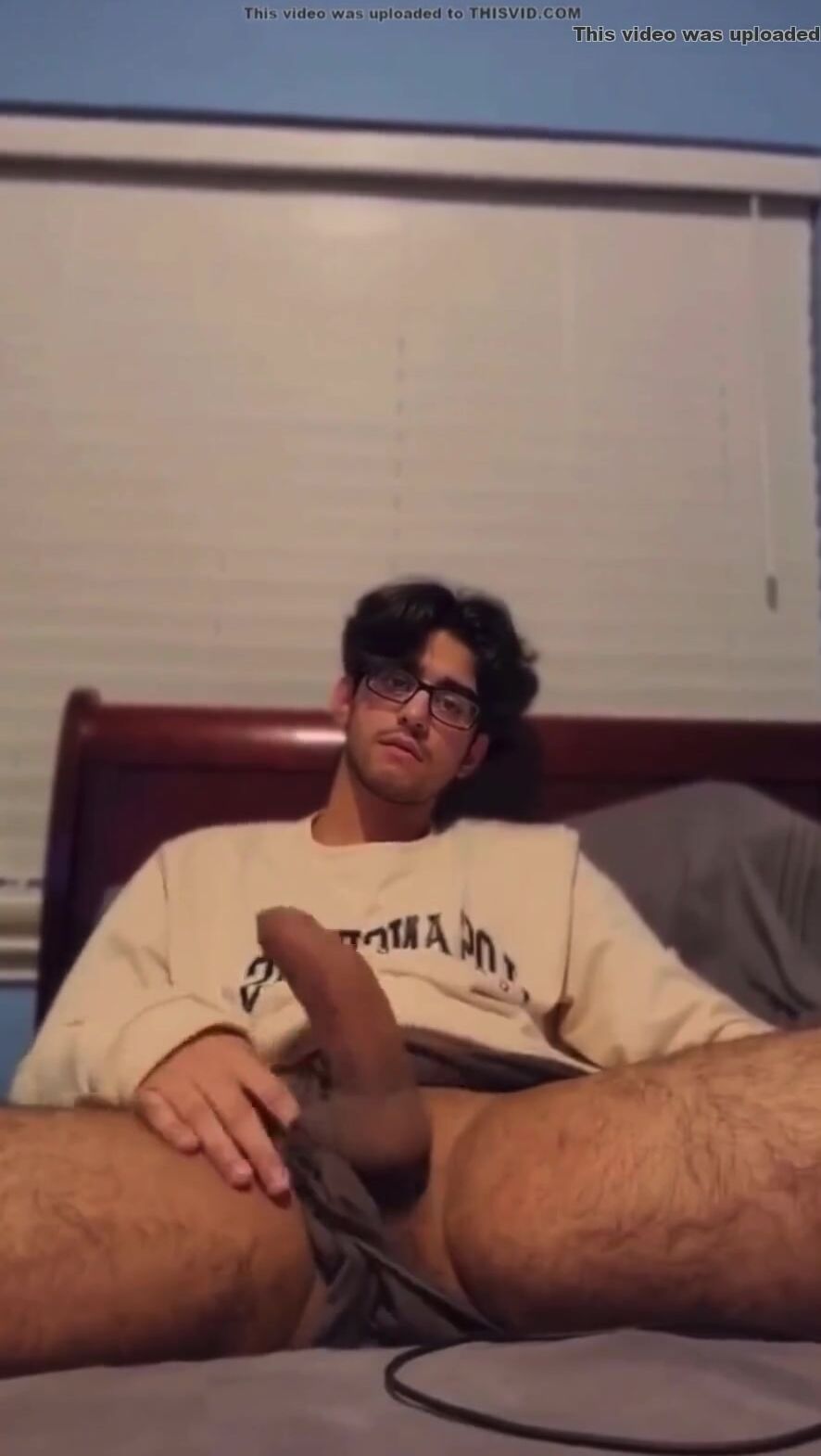 Adorable *nerdy* college student jacks off