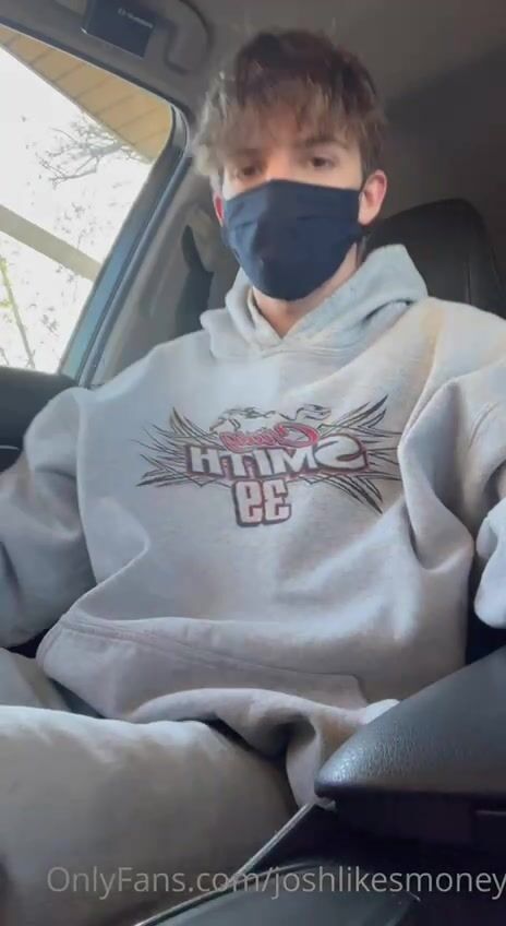 Twink gets prepped for hot hj
