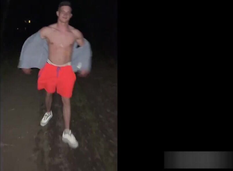 Muscle daddy barebacks twink after smoke
