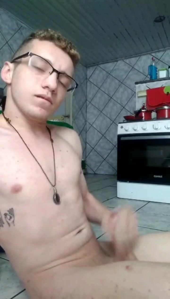 Hot guy unloads in the kitchen