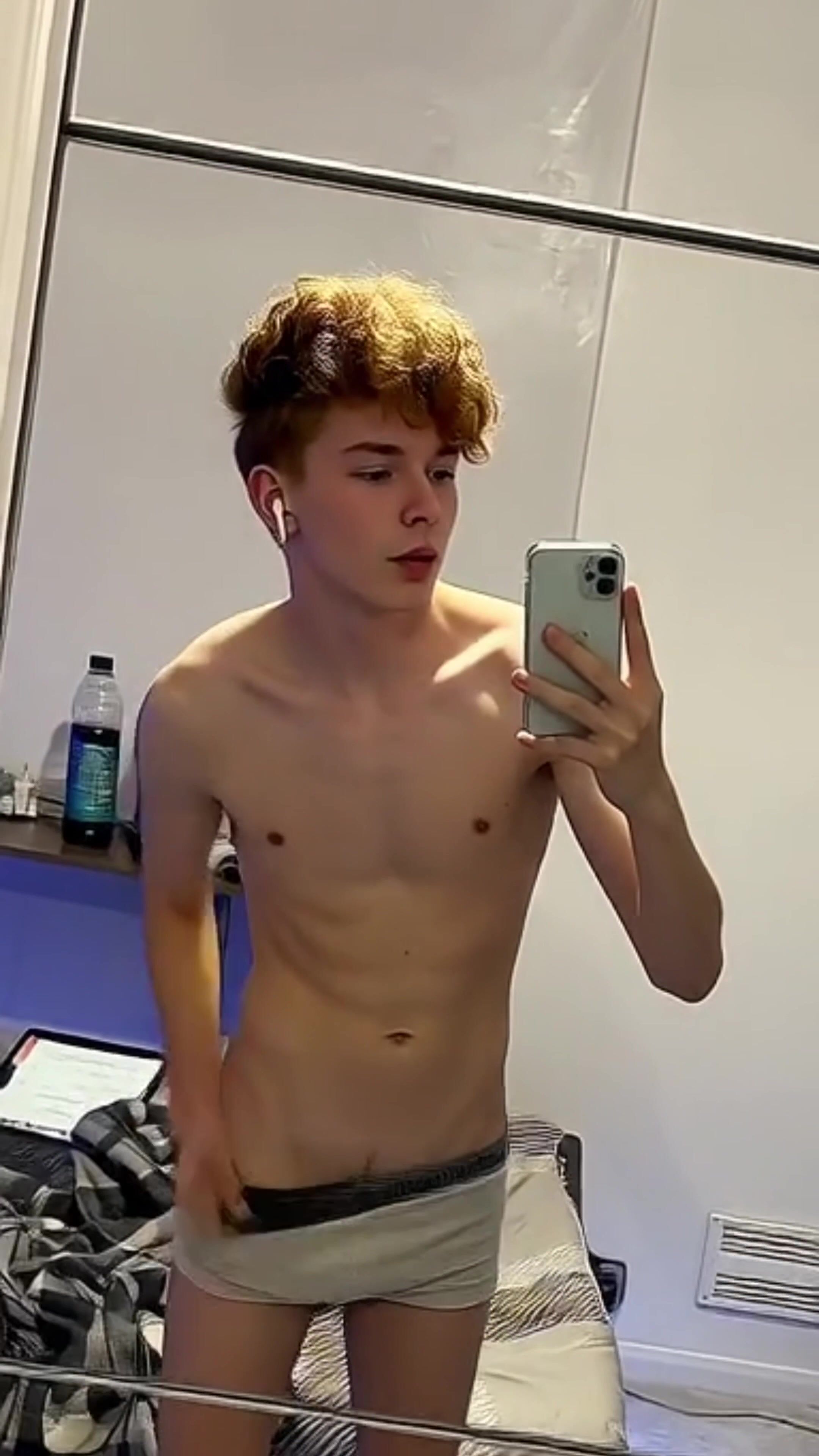 Ia hotboyz acción sin desnudo
