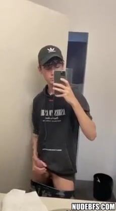 Amateur twink daddy muscle bareback cock