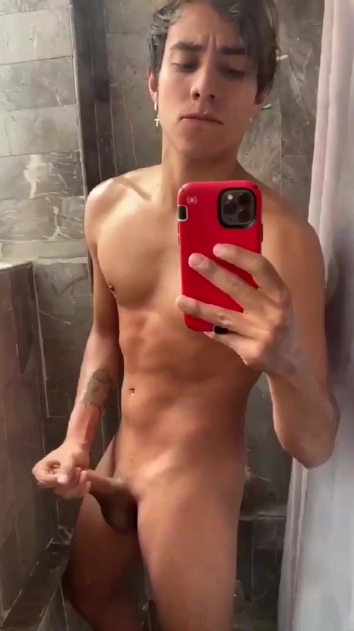 Amateur twink takes raw cock 3