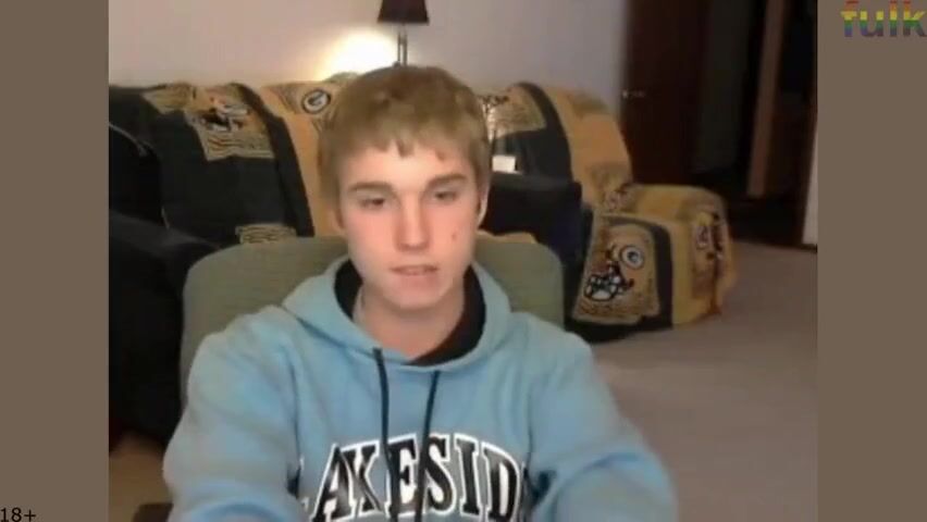 Amateur webcam hoodie boy