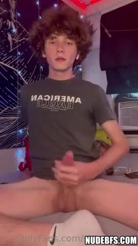 American eagle twink boi bareback cock