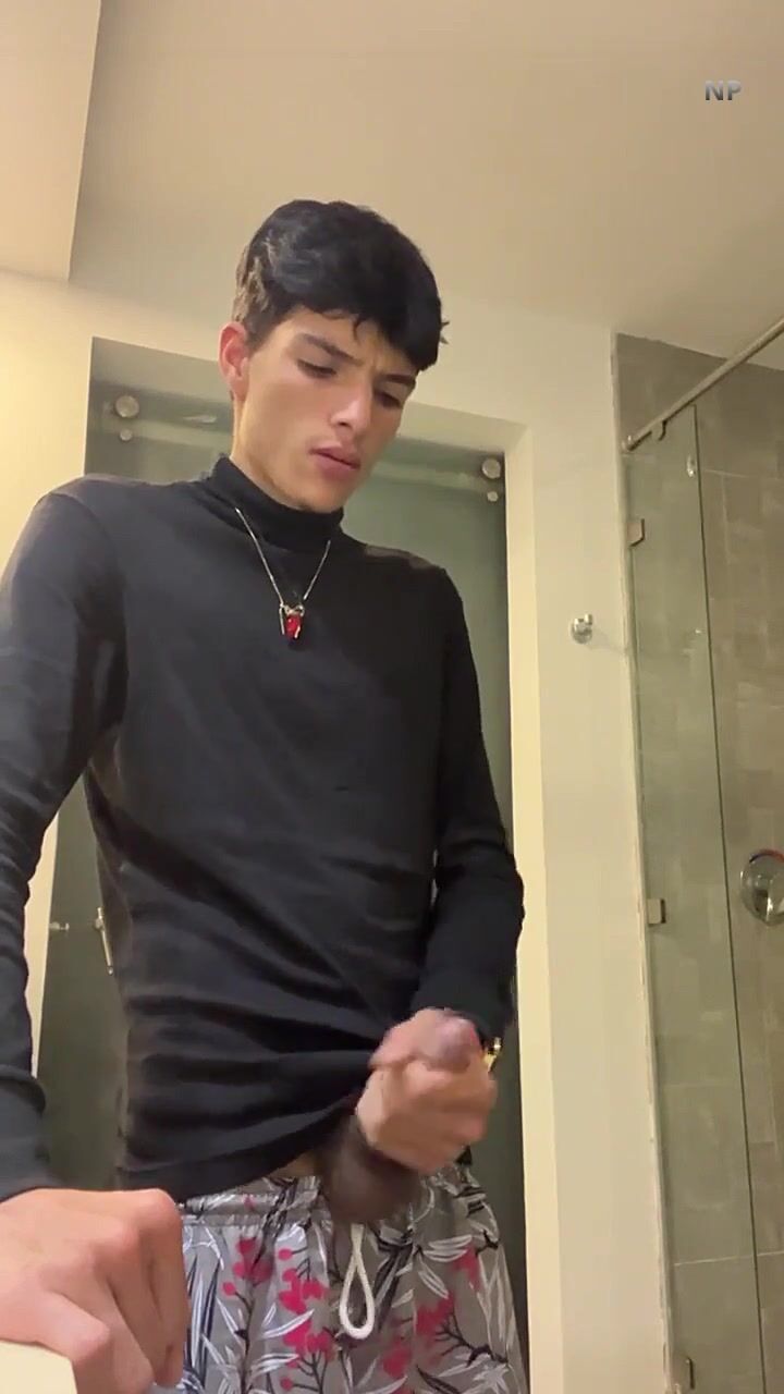 Andreszp在酒店打飞机射精