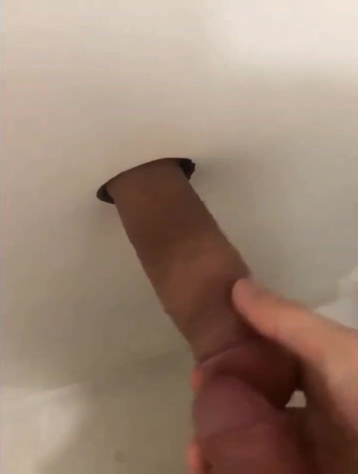 Corrida asiática en gloryhole