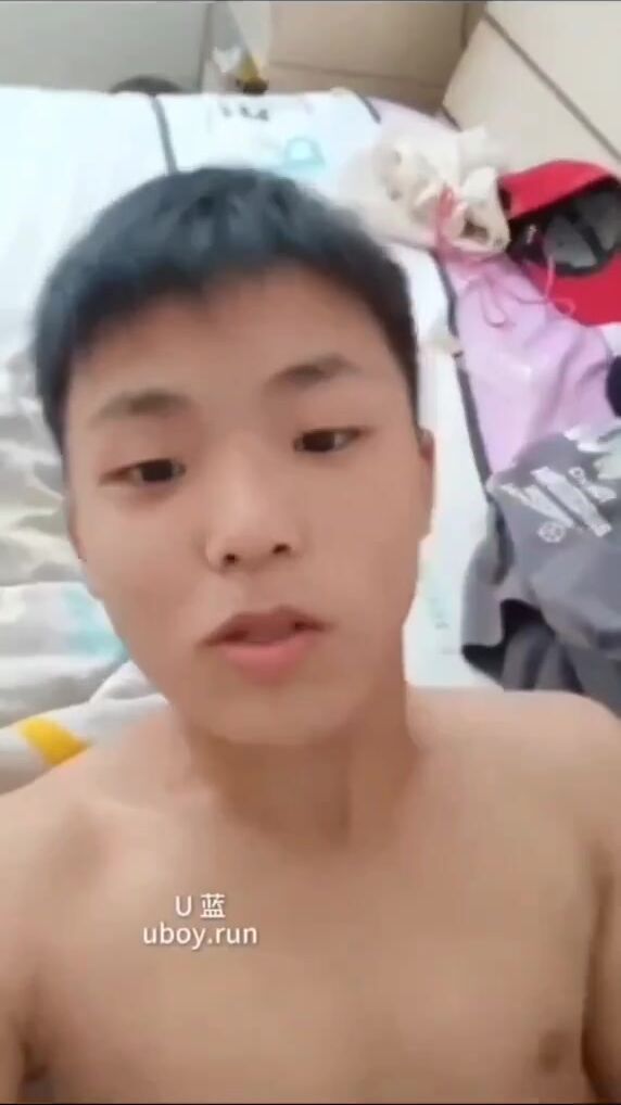 Standing asian twink jerks hard