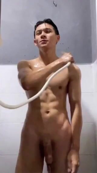 Asian boi wet nude show