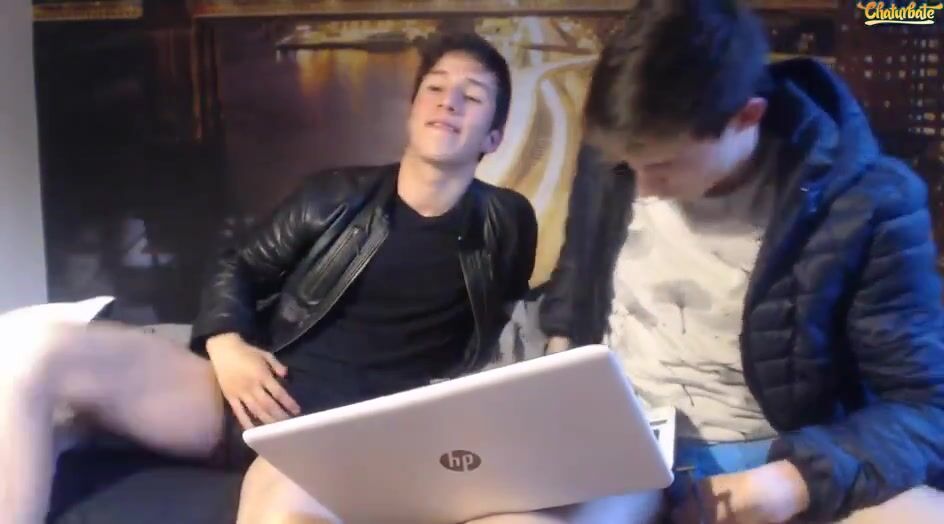 Cute teen niko and paulo bareback - boyalwayshorny