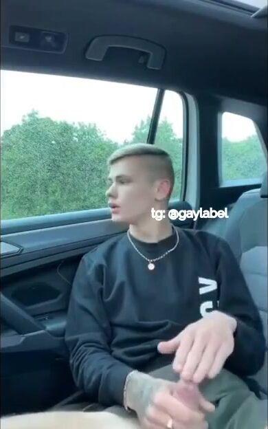 Bailey johnston onaniert heftig und kommt