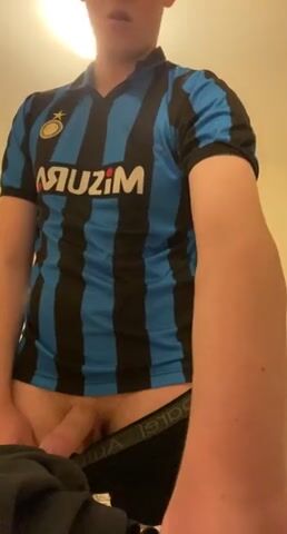 Baited gordy strips, flaunts uncut boner in bath