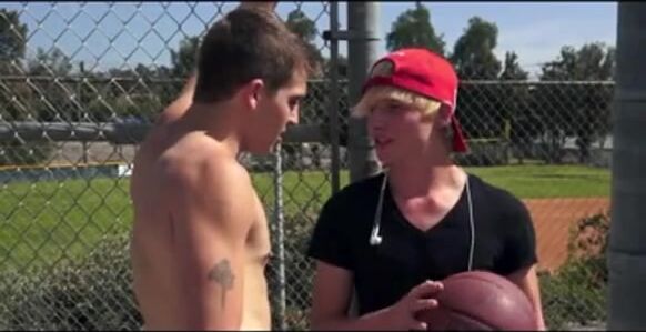Twink hole gets banged hard in gay sex video