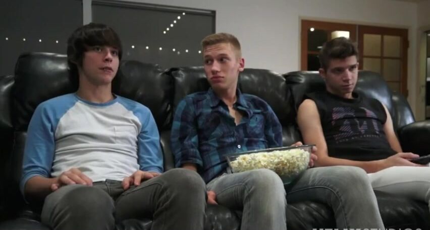 Bareback daisychain trio gay porn videos hardcore gay porn tube