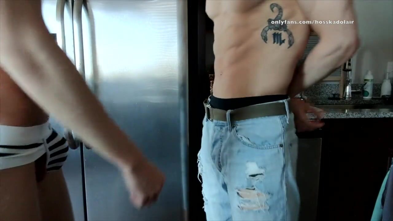Hoss fode preston sem camisinha - daddy musculoso e garoto