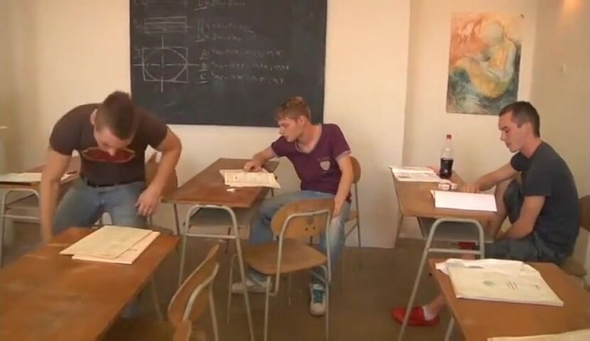 Bareback schoolboys double-stuffed in raw dp action