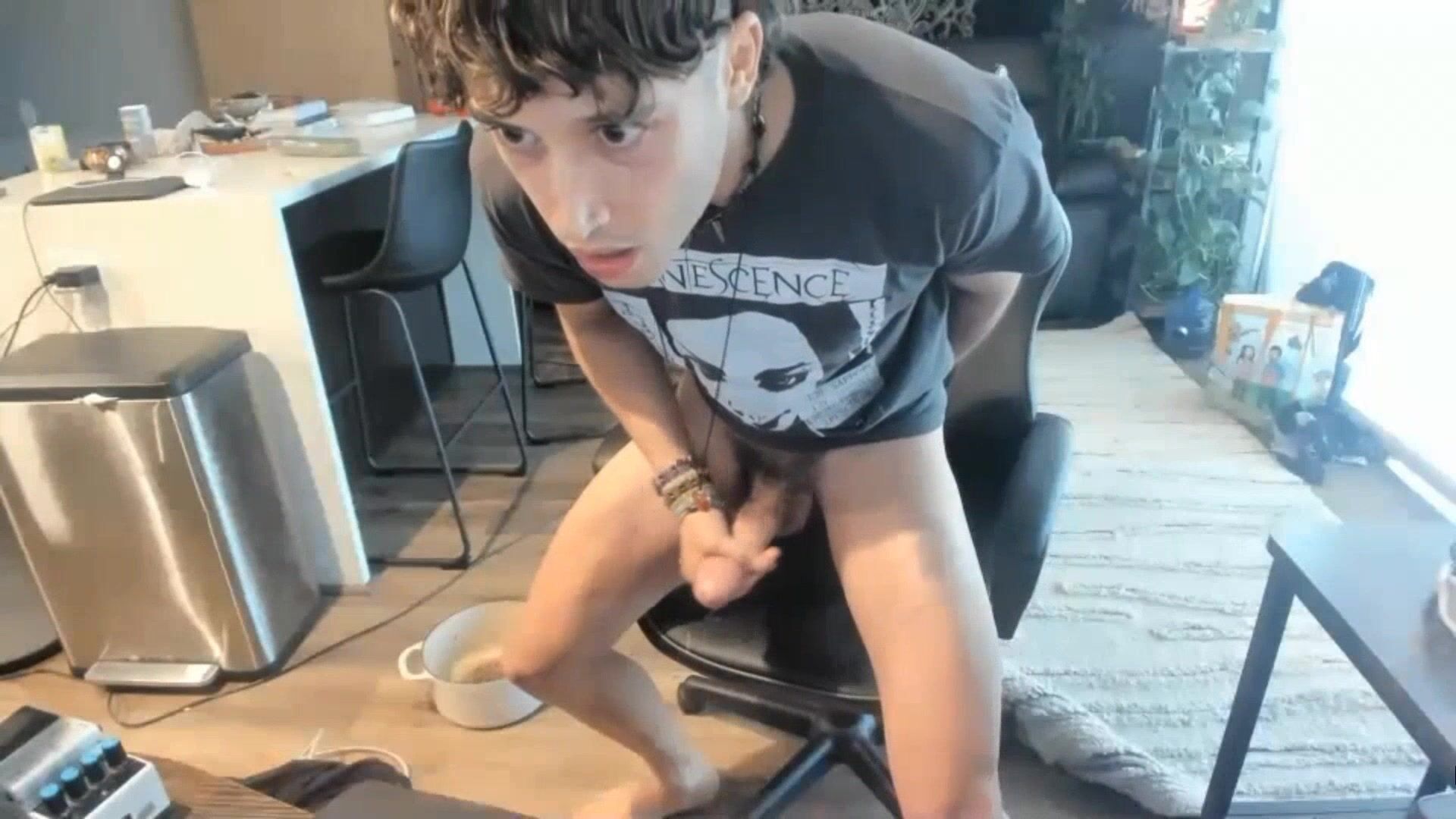 Ado timide en chaleur le dimanche
