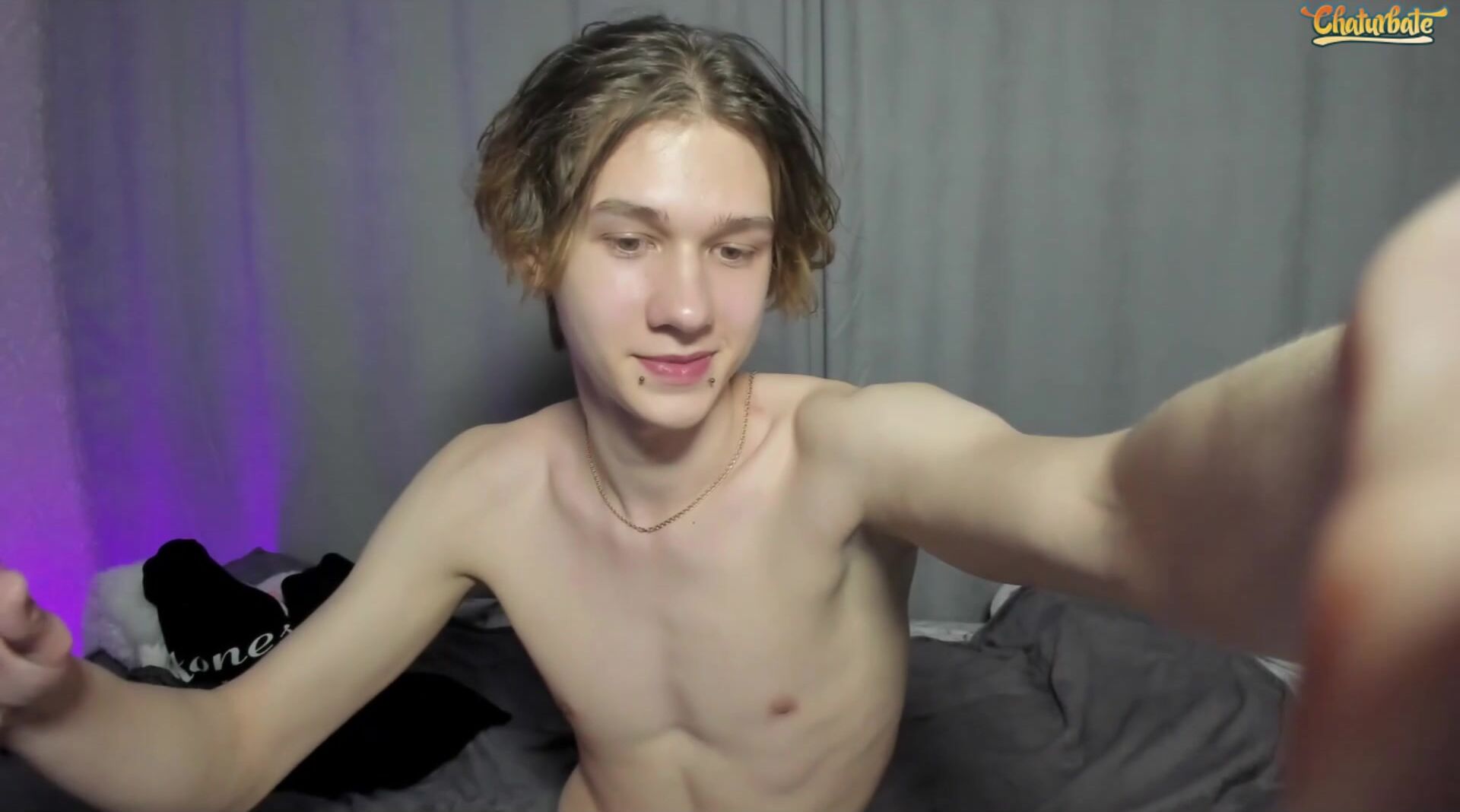 18yo twink jerks his cock and cums