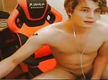 Beautiful boy porn playing with his dildo