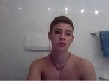 英俊的少年们打手枪然后射精
