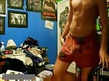 Show d'éjaculation en caméra dans la chambre
