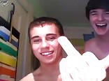 Garotos gays online: primeira diversão entre melhores amigos