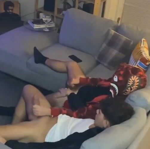 Twink bestie watches movie, daddy muscle bareback cock action