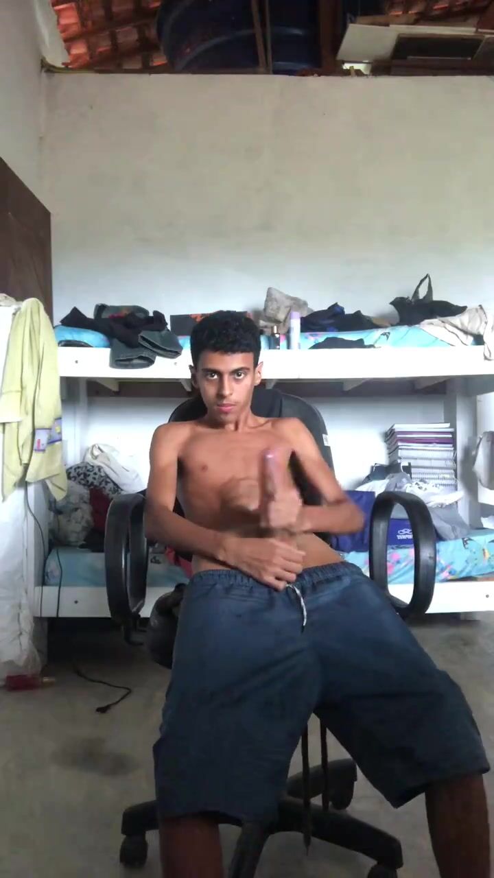 Skinny twink bielzinho shows off his huge cock
