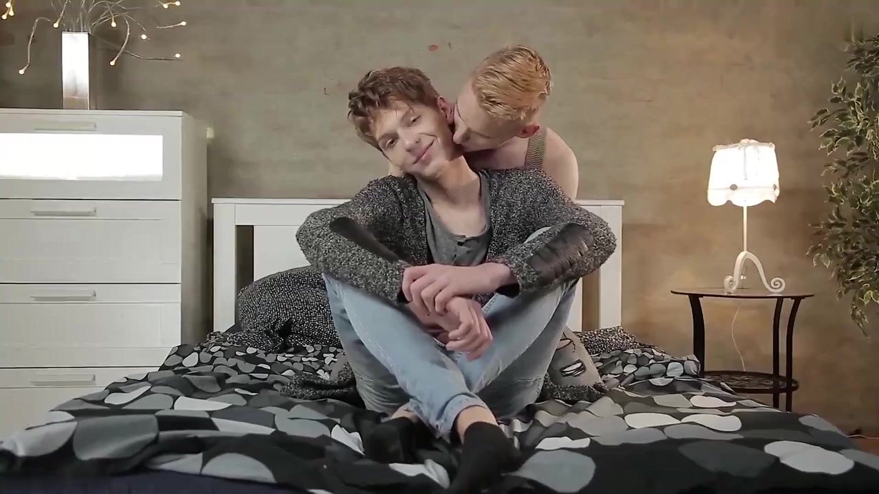Twink takes huge cock bare