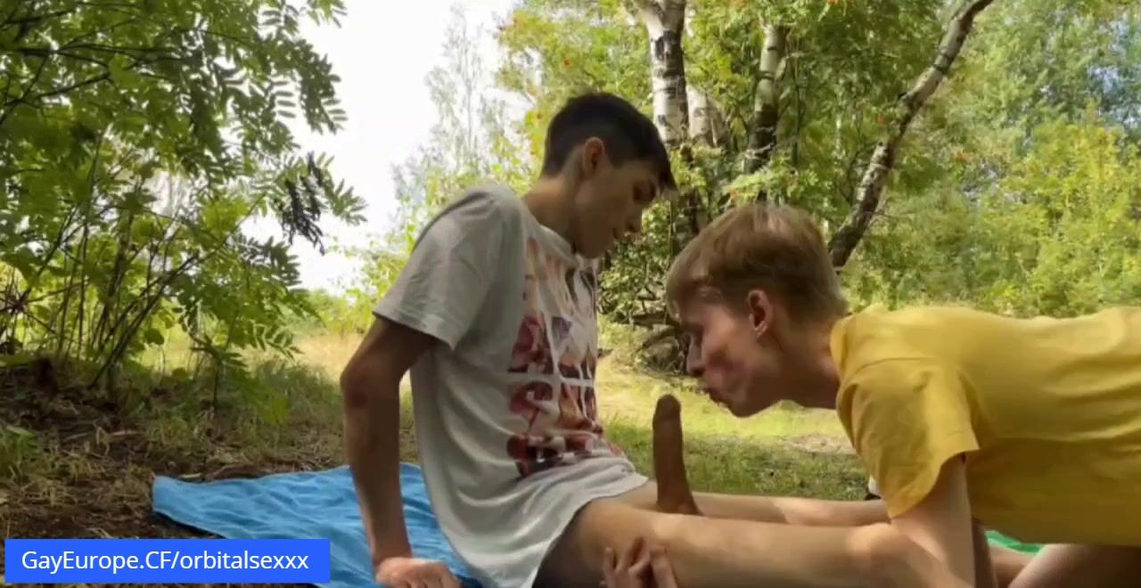 Woods clearing cock sucking for big dick