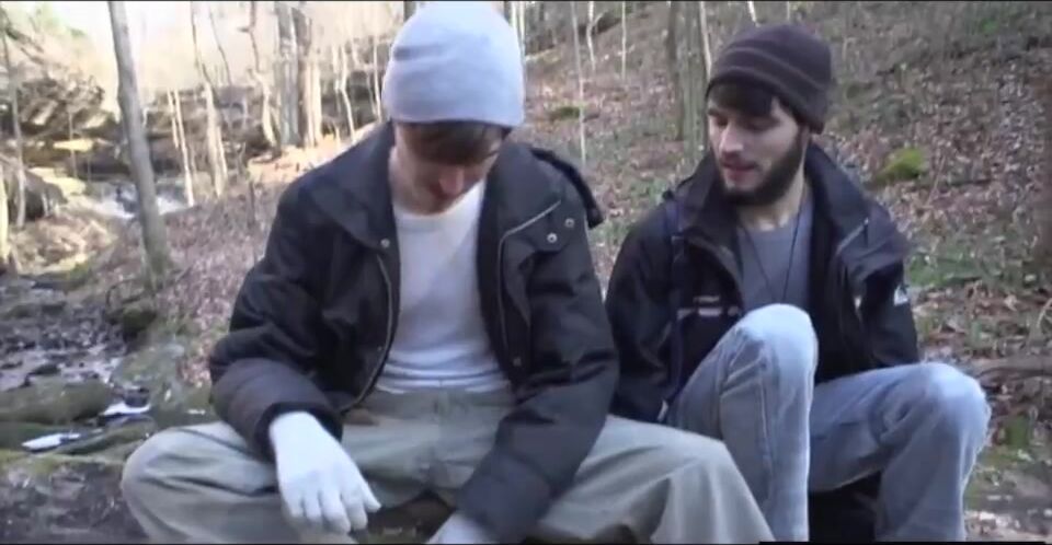 Bareback gay flip flop features big dick cumshot