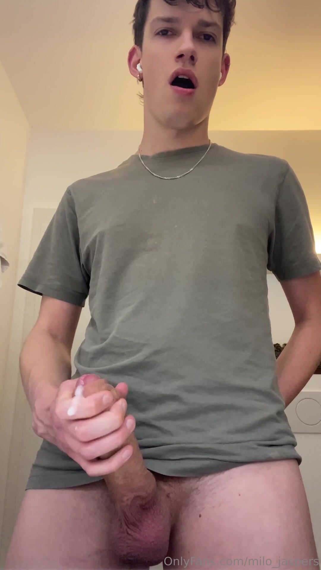 Bl milo wanks hard