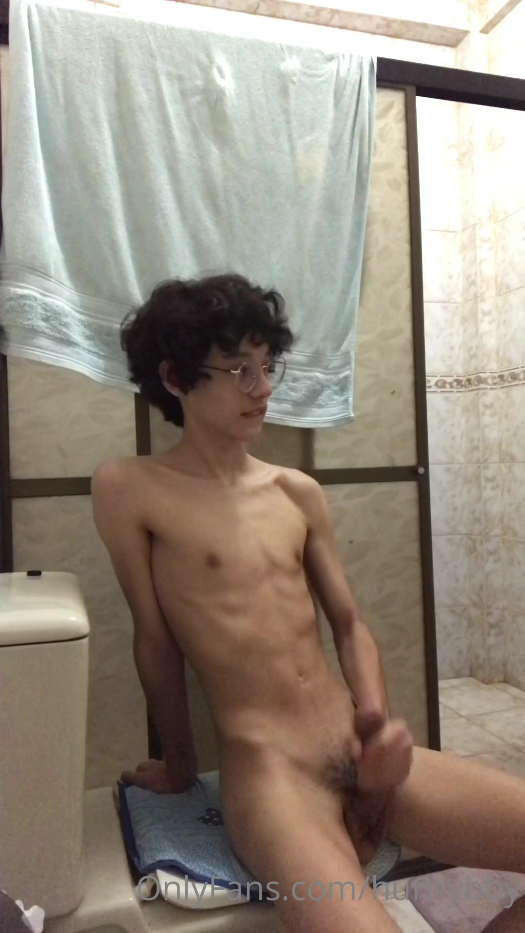Sweet little twink cums hard