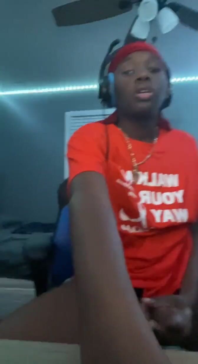 Black gamer cums twink gay porn