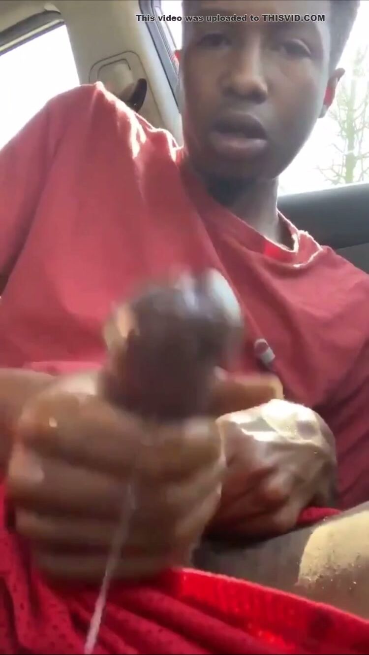 Black teen sprays cum in car