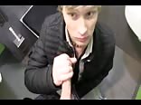 Chico checo desesperado por dinero por su polla