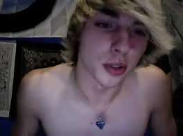 Blonde dildoing on cam